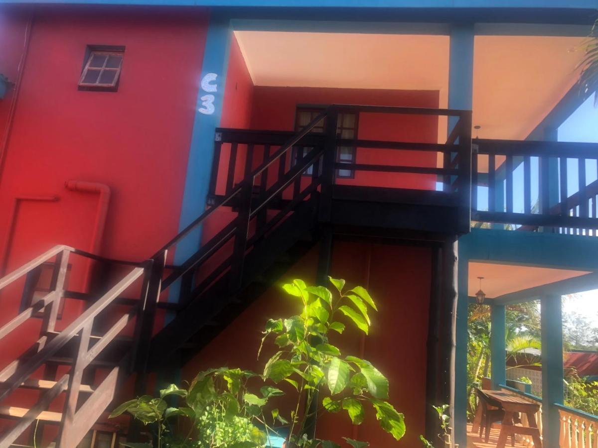 Tri M Waves Lodge Понта-ду-Оуро Экстерьер фото