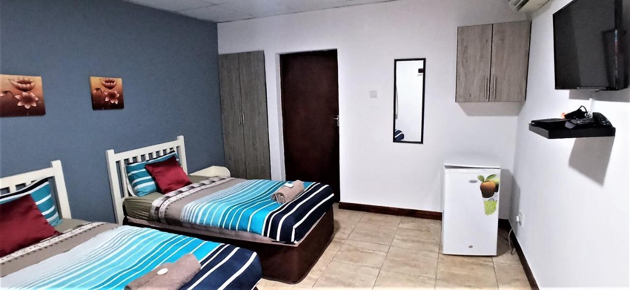 Tri M Waves Lodge Понта-ду-Оуро Экстерьер фото