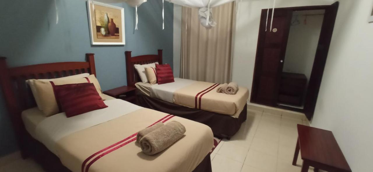Tri M Waves Lodge Понта-ду-Оуро Экстерьер фото