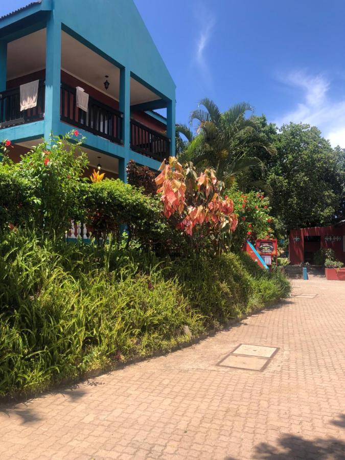 Tri M Waves Lodge Понта-ду-Оуро Экстерьер фото